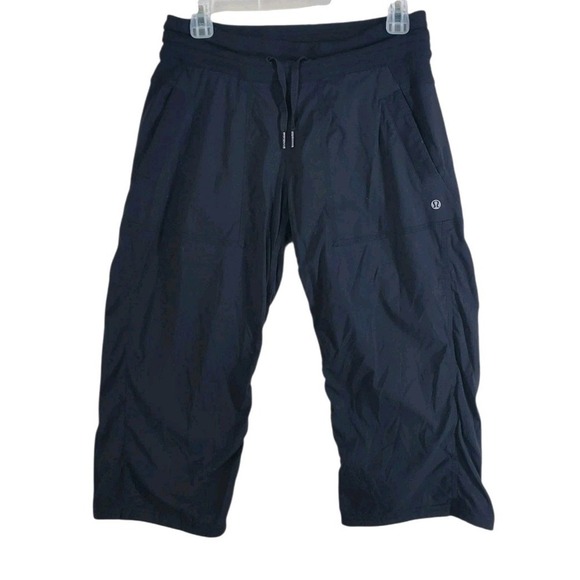 Lululemon Yoga Studio Dance Cropped Pants Sz 6 29-34 x19 Black Striped Stretch - Picture 8 of 8